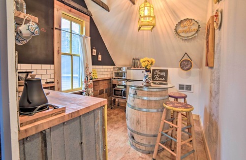 Sturgeon Bay Apartamento | Chic Sturgeon Bay Escape - Walk to Downtown & Bay!