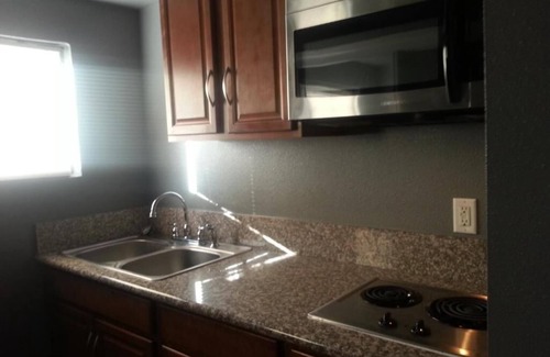 Downtown Las Vegas Hotel | STERLING GARDENS HOTEL