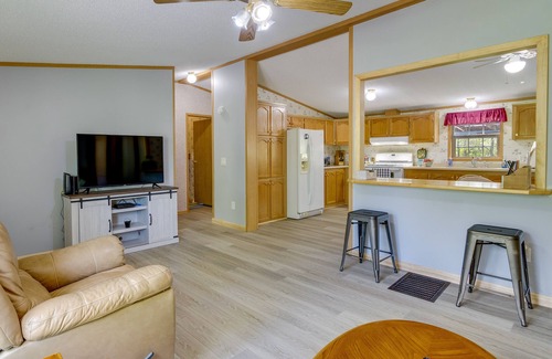 Fair Haven Casa | Upstate NY Vacation Rental 1 Mi to Fairhaven Beach