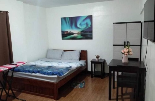 Las Pinas Apartamento | Sterling Homes in Las Pinas - 16 Rooms - Rate is per room not entire house