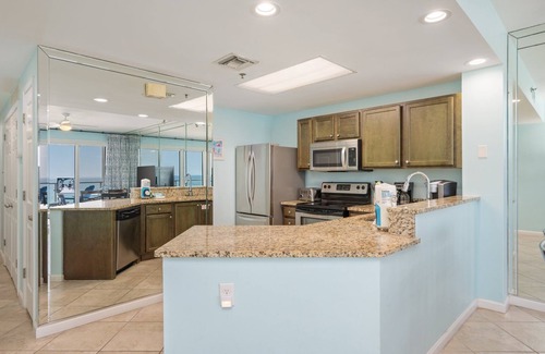 Destin Condominio | Sterling Sands 604 2 Bedroom Condo by RedAwning