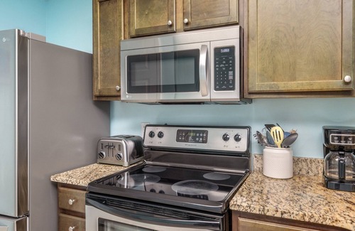 Destin Condominio | Sterling Sands 604 2 Bedroom Condo by RedAwning