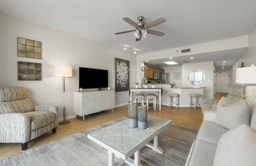 Destin Casa | Sterling Sands Resort by Panhandle Getaways