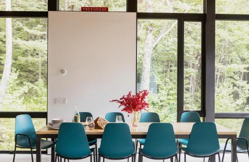Stowe Area Casa | Sterling Treehouse