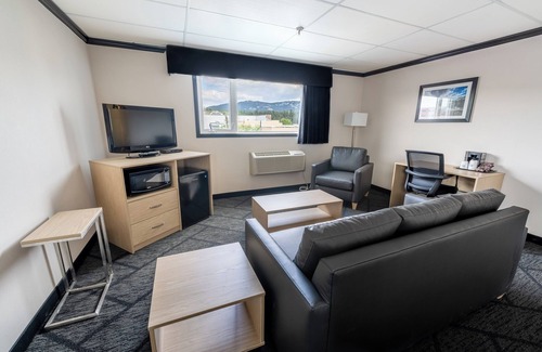 Whitehorse Hotel | Sternwheeler Hotel & Conference Centre, Trademark by Wyndham