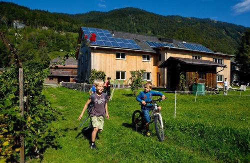 Grossdorf Apartamento | Sternzimmer - Sonne Bezau - Familotel Bregenzerwald