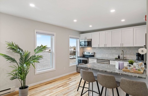 Mystic - New London Apartamento | Stevedore Landing-#3 · walk downtown Mystic · train · aquarium