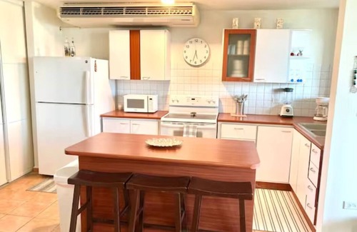 Miradero Condominio | Stevie's Sweet Escape! Cozy 3 bedroom walkup penthouse