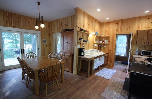 Charlevoix Casa | Stewart's Folie en el lago Charlevoix