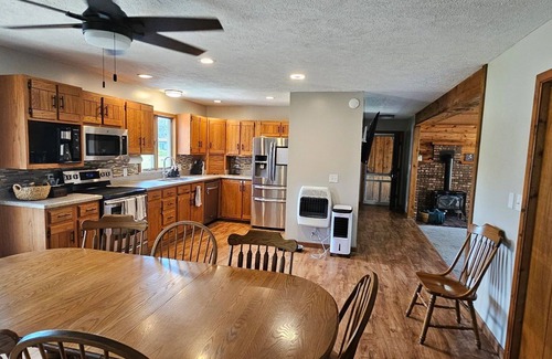 Sulphur Springs Casa | STILL at 4470