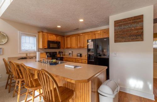 Foscoe Casa | Still Lake Haven at Echota