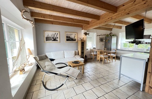 Wieck auf dem Darss Apartamento | Stilvoll Eingerichtet Maisonettewohnung mit Blick auf Weite Wiesen - Acki