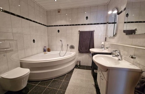 Juechen Apartamento | Stilvolle EG-Wohnung