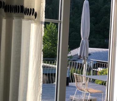 Haigerloch Apartamento | Stilvolle Wohnung für bis zu 5 Personen - mit riesiger Dachterrasse