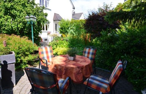 Madfeld Apartamento | Stilvolle Wohnung in Madfeld mit eigener Terrasse