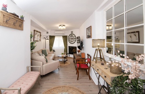 Agios Vasileios Casa | Stoa Luxury House with Unique Jacuzzi Room