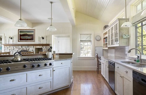 Stockbridge Casa | Stockbridge Estate with Mountain Views