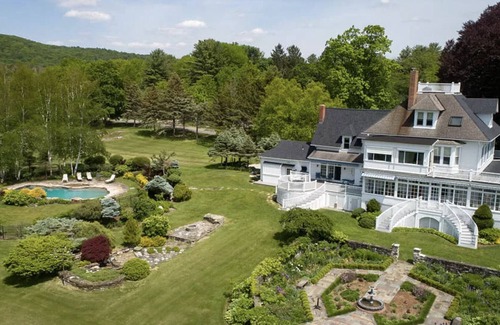 Stockbridge Casa | Stockbridge Estate with Mountain Views
