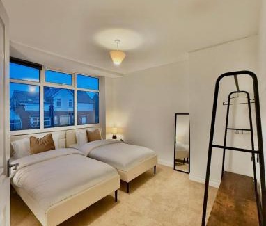Offerton Casa | Stockport Stays Price reduction on long term bookings