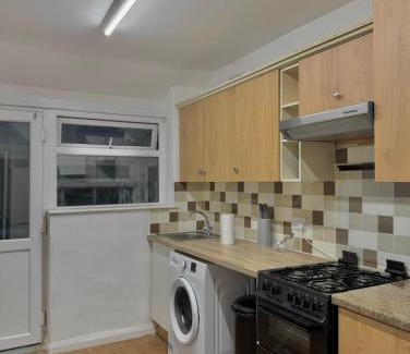 Offerton Casa | Stockport Stays Price reduction on long term bookings
