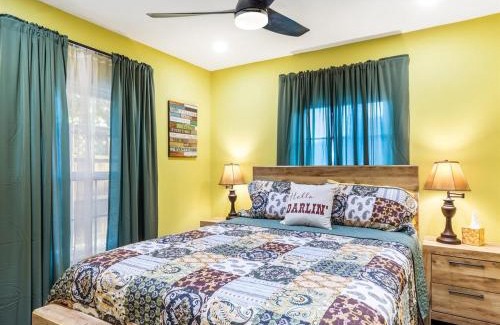 Fort Worth Casa | Stockyards Longhorn House, TCU close by
