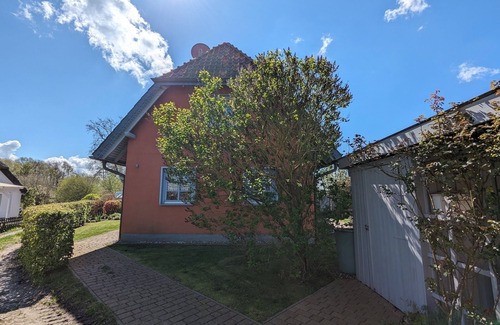 Wieck auf dem Darss Casa | Stoeckwiese vacation home in tranquil Wieck.