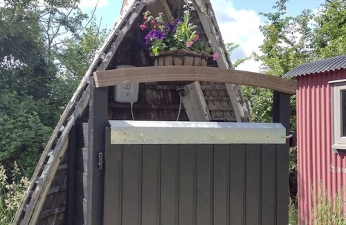 Woodbridge Cabina | Stompy's hut - Cosy hut in very peaceful location