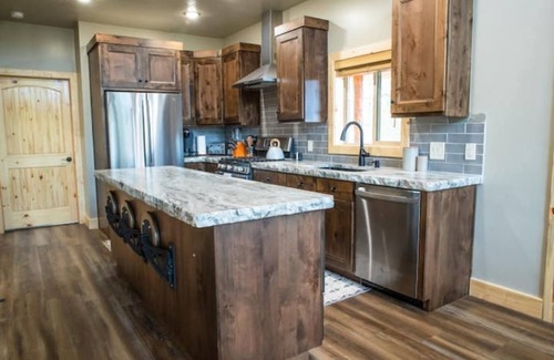 Duck Creek Village Chalet De Esquí | Stone Hearth Hideaway
