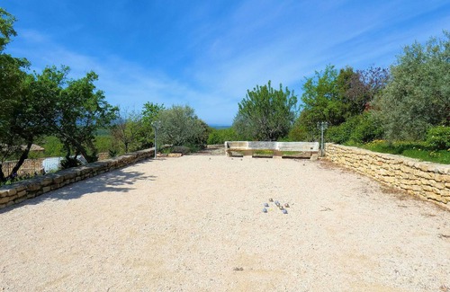 Viens Villa | Casa de piedra totalmente reformada y decorada por un arquitecto