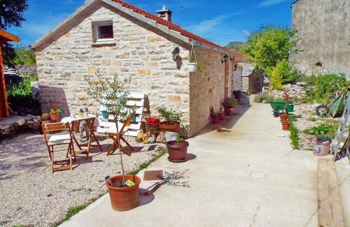 Zrnovo Apartamento | Stone House Harmony