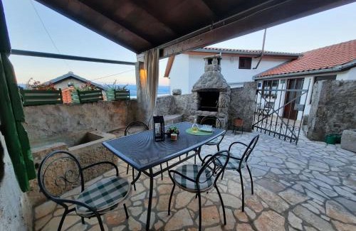 Opatija Casa | Stone House in Dobrec with Sea View & Pool
