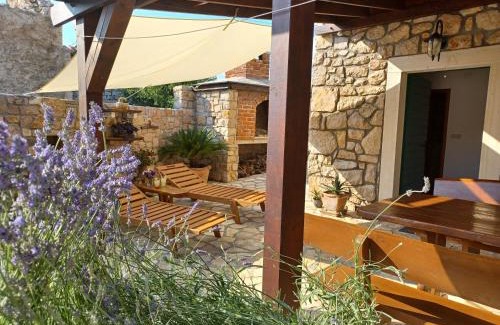 Vinjerac Casa | Stone House Knezevic
