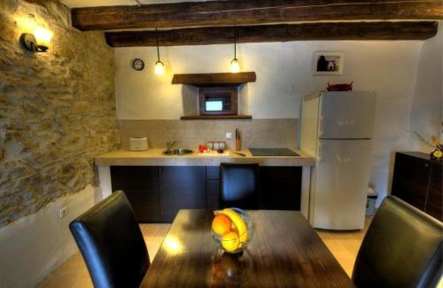 Kotli Casa | Stone House Kotli