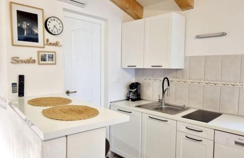 Rovinjsko Selo Apartamento | Stone House Mate