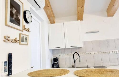 Rovinjsko Selo Apartamento | Stone House Mate
