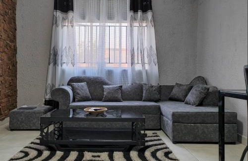 Lusaka Apartamento | Stone House - we have backup power supply