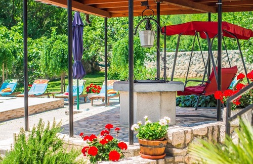 Drivenik Cabina | Tranquila villa en Drivenik con piscina
