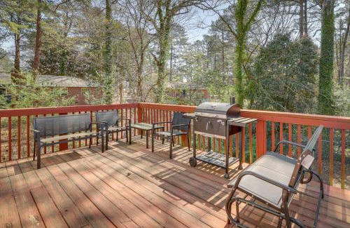 Stone Mountain Casa | Stone Mountain Vacation Rental with Deck!