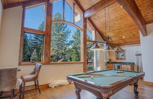 Lake Forest Casa | Stone Peak Lodge