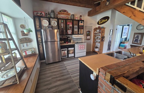 Rideau Lakes Casa | Stone Road Log House