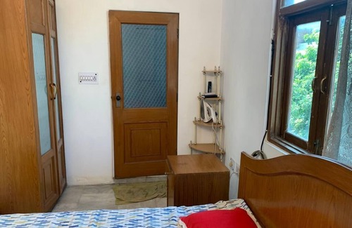 Nizamuddin East Casa | Stone's throw from Humayun Tomb! Home near Train station and in Central Delhi