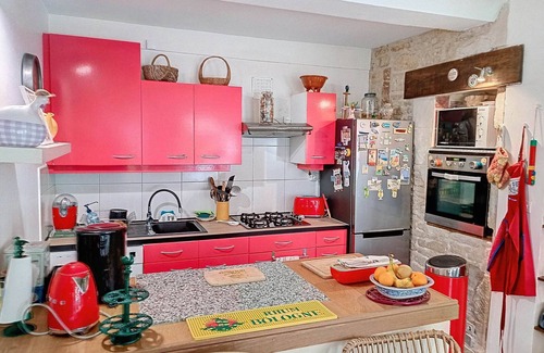 Langrune-sur-Mer Casa | Villa de Piedra Cerca de la Playa con Jardín y Chimenea