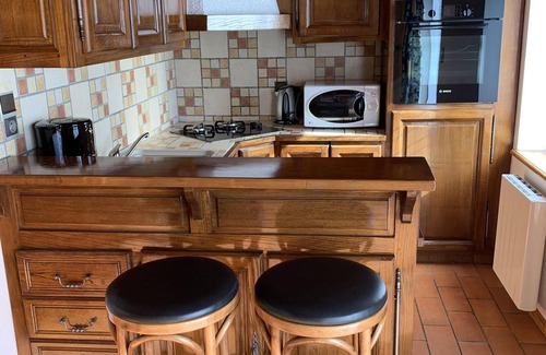 Esterre Chalet De Esquí | Piedras, madera, pizarras, chimenea, vista sur completamente inexpugnable, 4 a 6 viajeros.