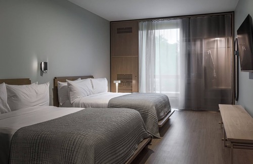Fayetteville Hotel | Stonebreaker Hotel