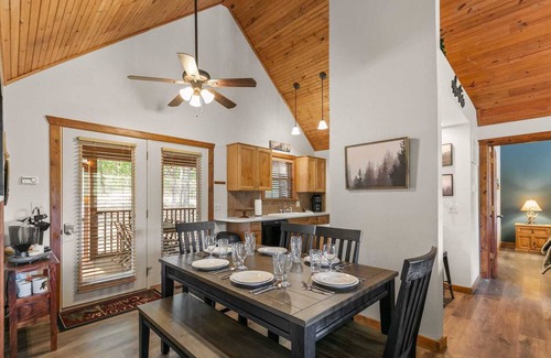 Branson West Casa | StoneBridge 2 BD - New Owner - Updated Decor and Great Parking! - Lodge #62