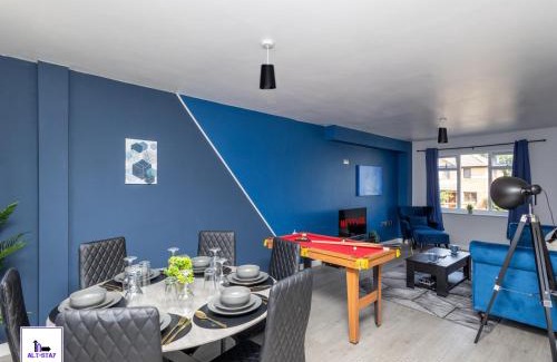 Leeds Casa | Stonecliffe House By Alt-Stay Accommodation