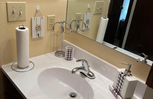 Monroeville Apartamento | Stonecliffe Tranquil Retreat