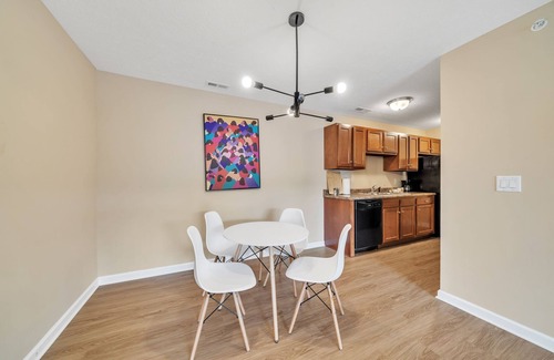 New Albany Apartamento | Stonecrest 701, 2Bd Apt I Free Parking I Pool