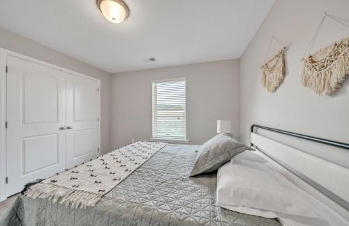 New Albany Apartamento | Stonecrest 712, 2bd Apt I Free Parking I Pool