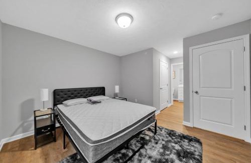 New Albany Apartamento | Stonecrest 910, 2bd Apt I Free Parking I Pool